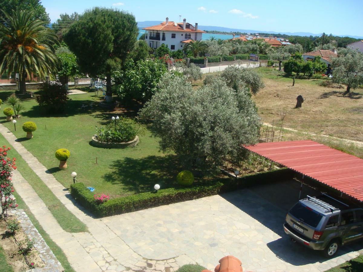 Apartamento Jenny'S Garden Vourvourou Exterior foto